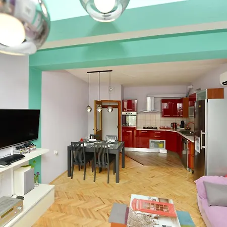 Апартаменты Kimano 2 With Garden In