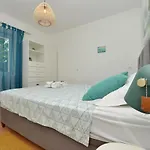 Kima With Garden For 6 Apartamento