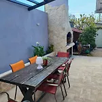Kima With Garden