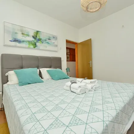 Kimano 2 With Garden In شقة