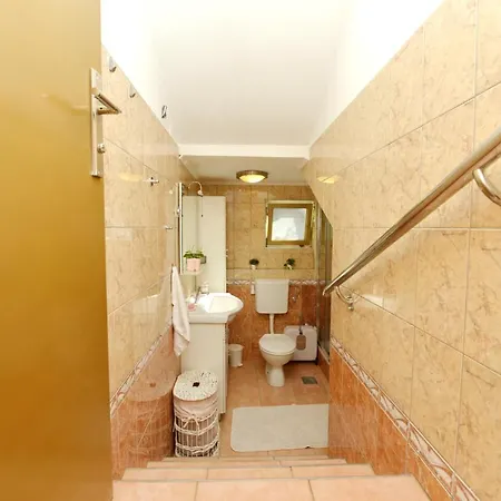 شقة Kimano 2 With Garden In زادار