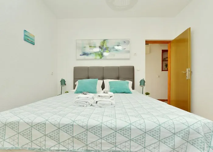 Kima With Garden דירה זאדאר