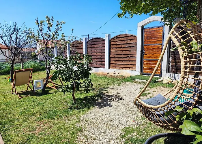 Kima With Garden * זאדאר