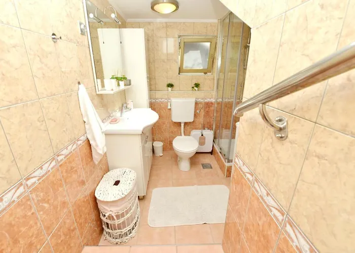 Kima With Garden דירה