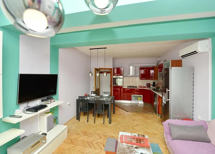 דירה Kima With Garden